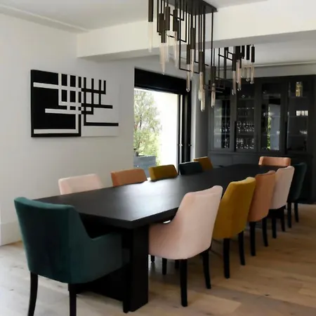House Di * Como