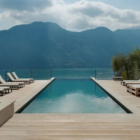 Apartment House Di Como