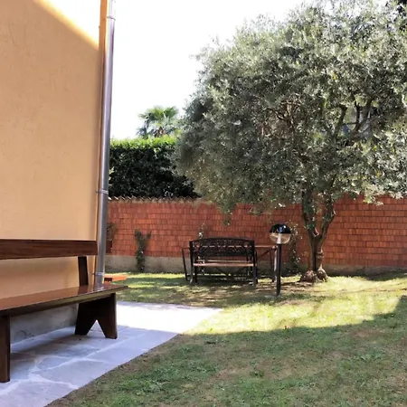 House Di * Como